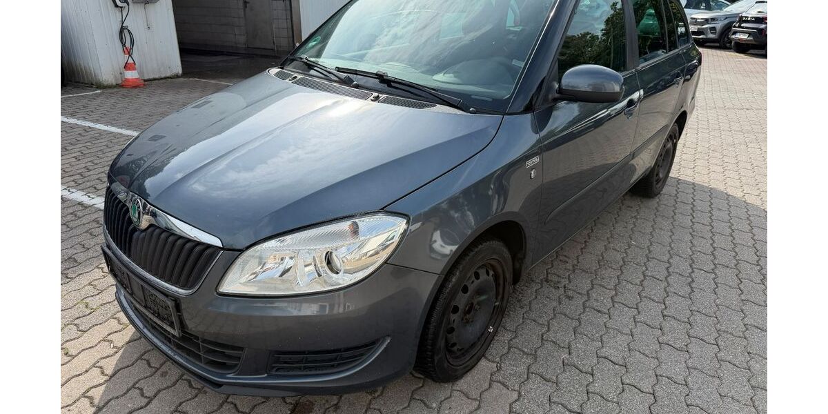 Skoda Fabia 332.495 km 1.990 &euro; München 81827