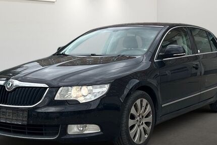 Skoda Superb 333.488 km 3.499 &euro; Berlin 12681