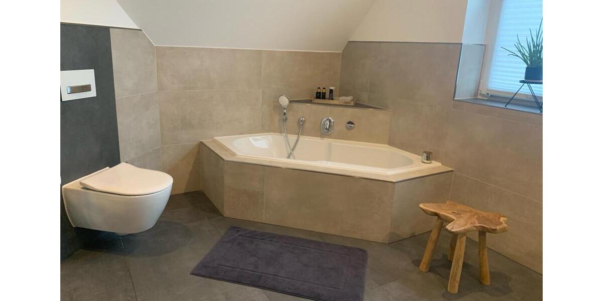 Einfamilienhaus Schneverdingen - 7 Zimmer, 270 m&sup2;, 625.000&euro; | Angebot:26044214