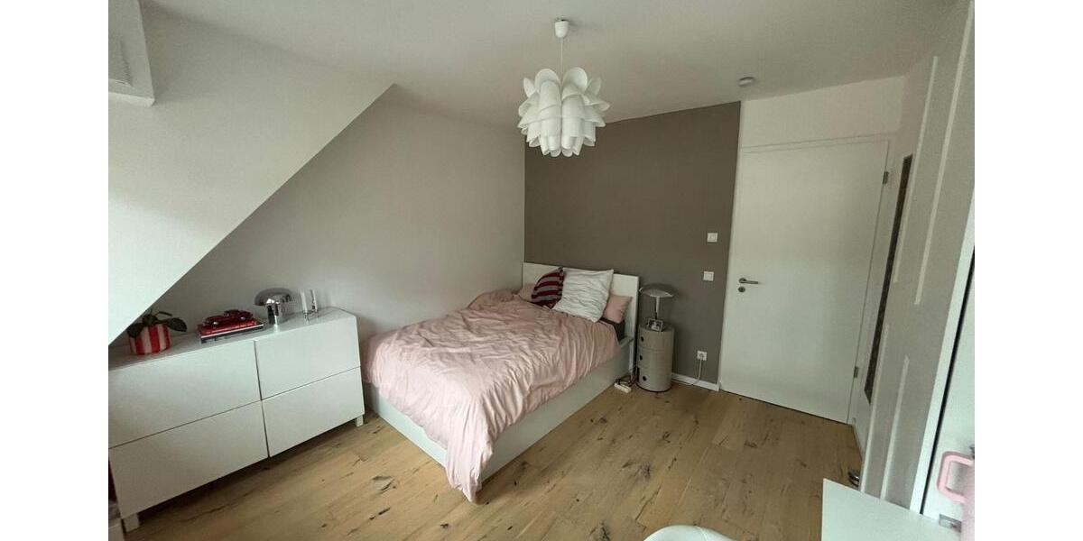 Dachgeschoßwohnung Münster Erphoviertel - 4 Zimmer, 65 m&sup2;, 1.525&euro; | Angebot:26033126