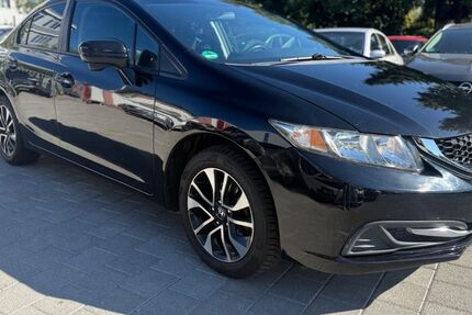 Honda Civic 181.697 km 4.999 &euro; Fellbach 70736