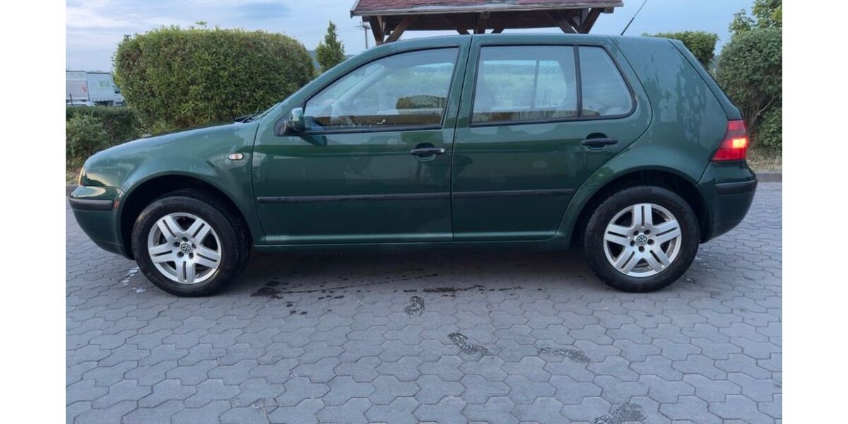 VW Golf 159.600 km 2.300 &euro; Bad Neustadt 97616