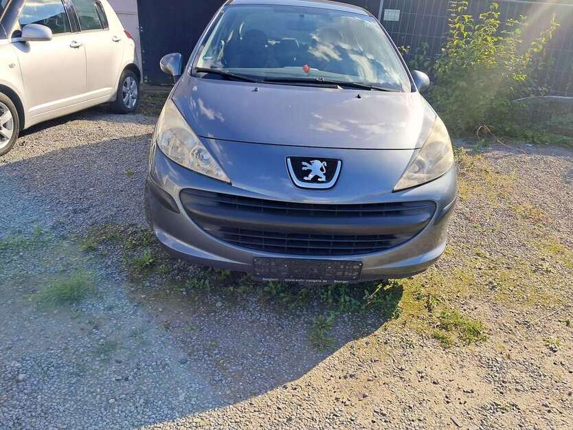 Peugeot 207 145.000 km 800 € Bad Friedrichshall 74177