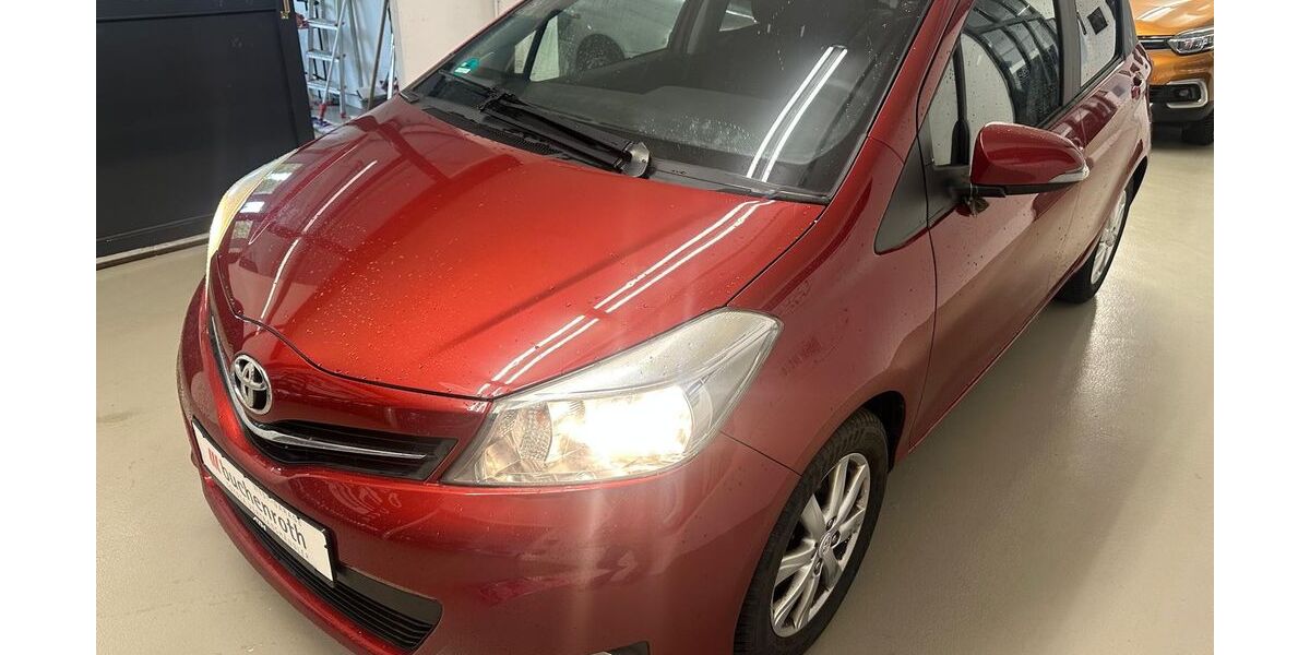 Toyota Yaris 219.867 km 3.690 &euro; LEONBERG 71229