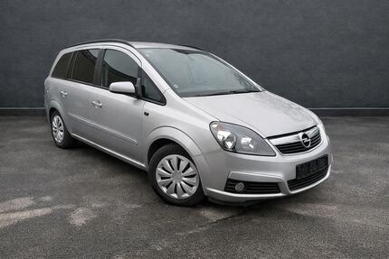 Opel Zafira 229.000 km 2.650 &euro; FRANKFURT 65933