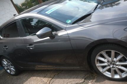 Mazda 3 68.000 km 15.999 € Saarbruecken 66119