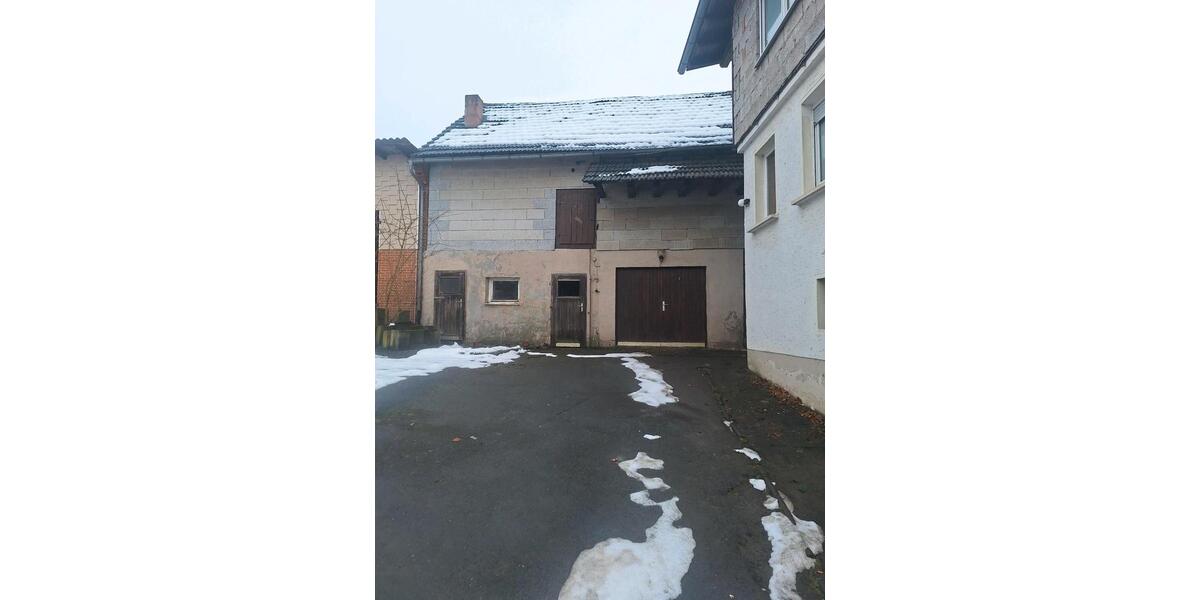 Bauernhaus, Landhaus Biedenkopf - 10 Zimmer, 140 m&sup2;, 105.000&euro; | Angebot:24837397