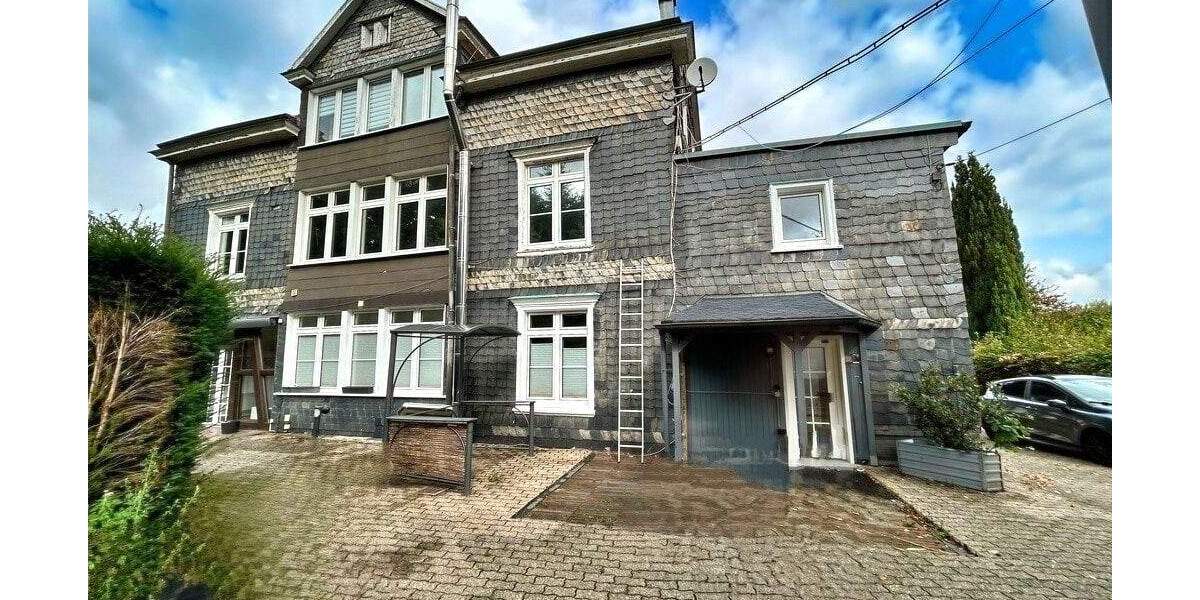 Märchenhaftes Mehrfamilienhaus im bergischen Stil! 1 zimmer