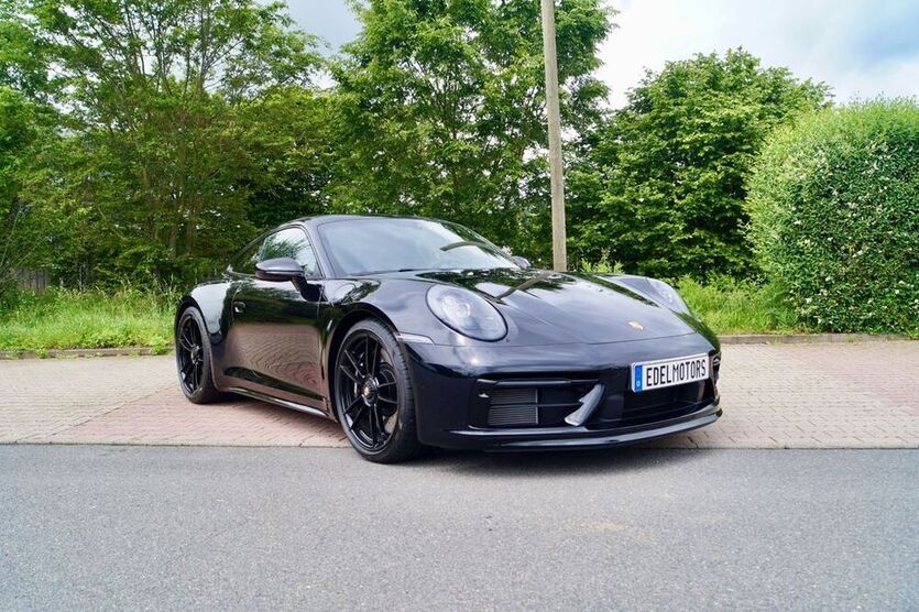 992