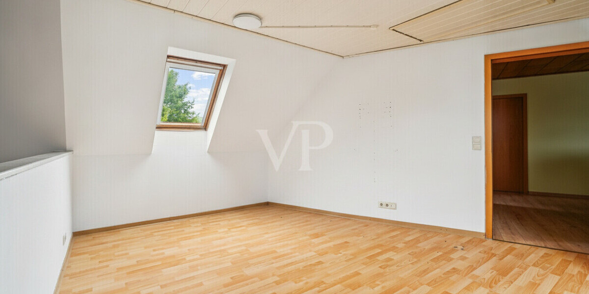 Altbau mit Potenzial – Sanierungsbedürftiges Zweifamilienhaus mit zwei separaten Wohneinheiten (WEG) - Zweifamilienhaus Rheine Rheine | Angebot:27180289