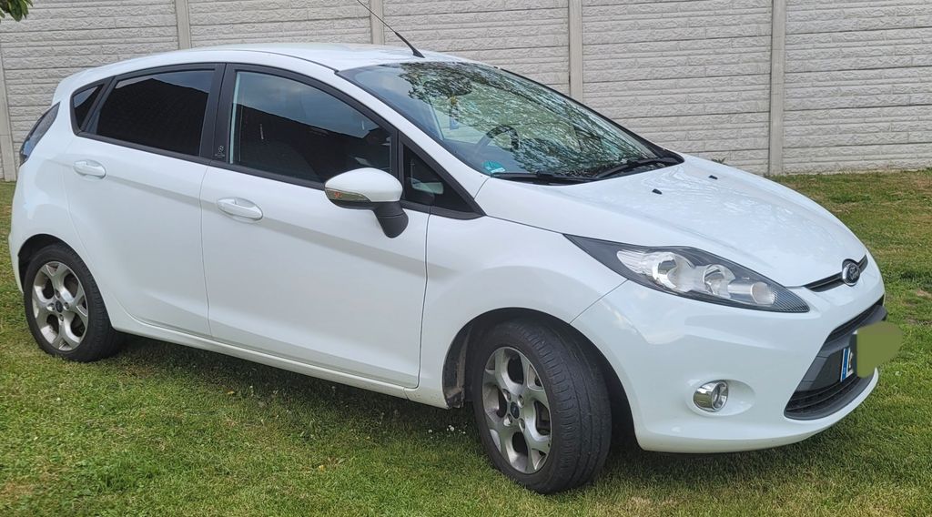 Ford Fiesta 184.800 km 3.700 &euro; Dassow 23942