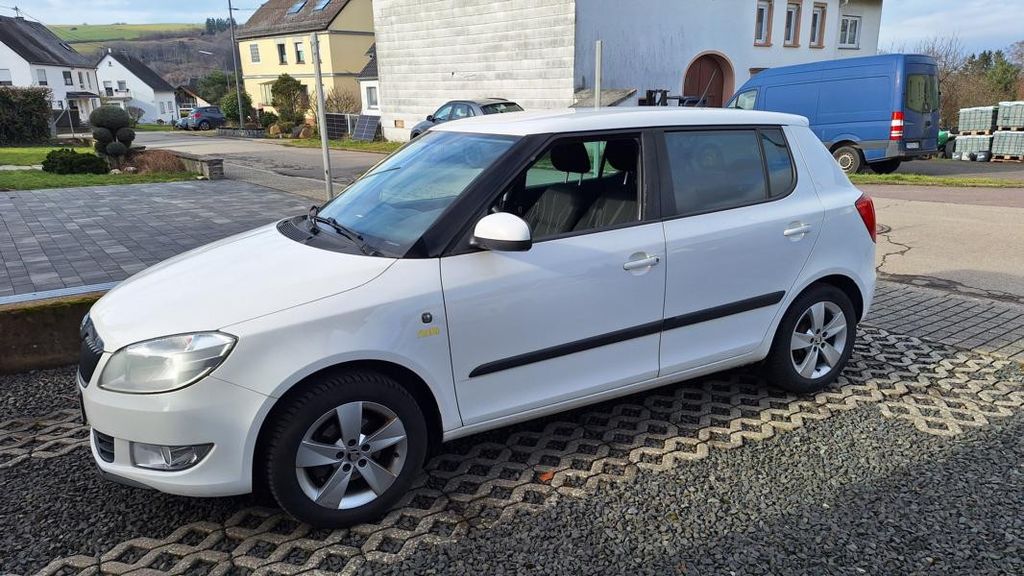 Skoda Fabia 100.000 km 4.900 &euro; Morscheid 54317