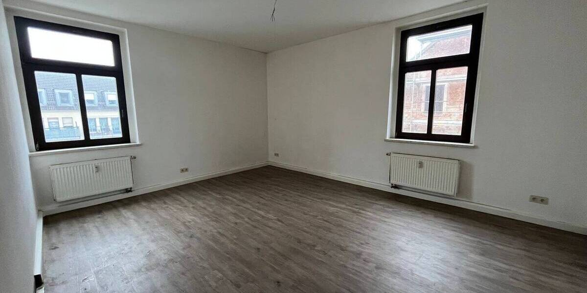Zimmer Chemnitz Zentrum - 5 Zimmer, 110 m&sup2;, 790&euro; | Angebot:26345323