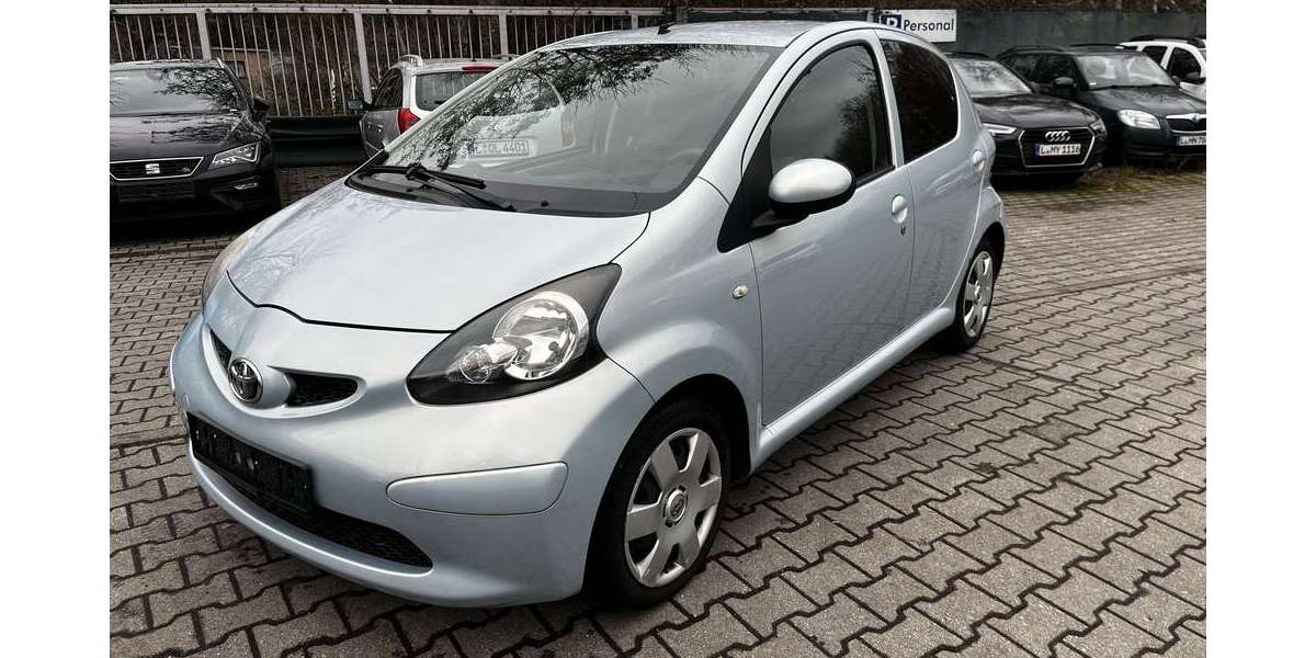 Toyota Aygo 147.000 km 2.200 &euro; leipzig 04328