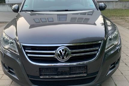 VW Tiguan 211.000 km 5.799 &euro; Mainz-Kastel 55252
