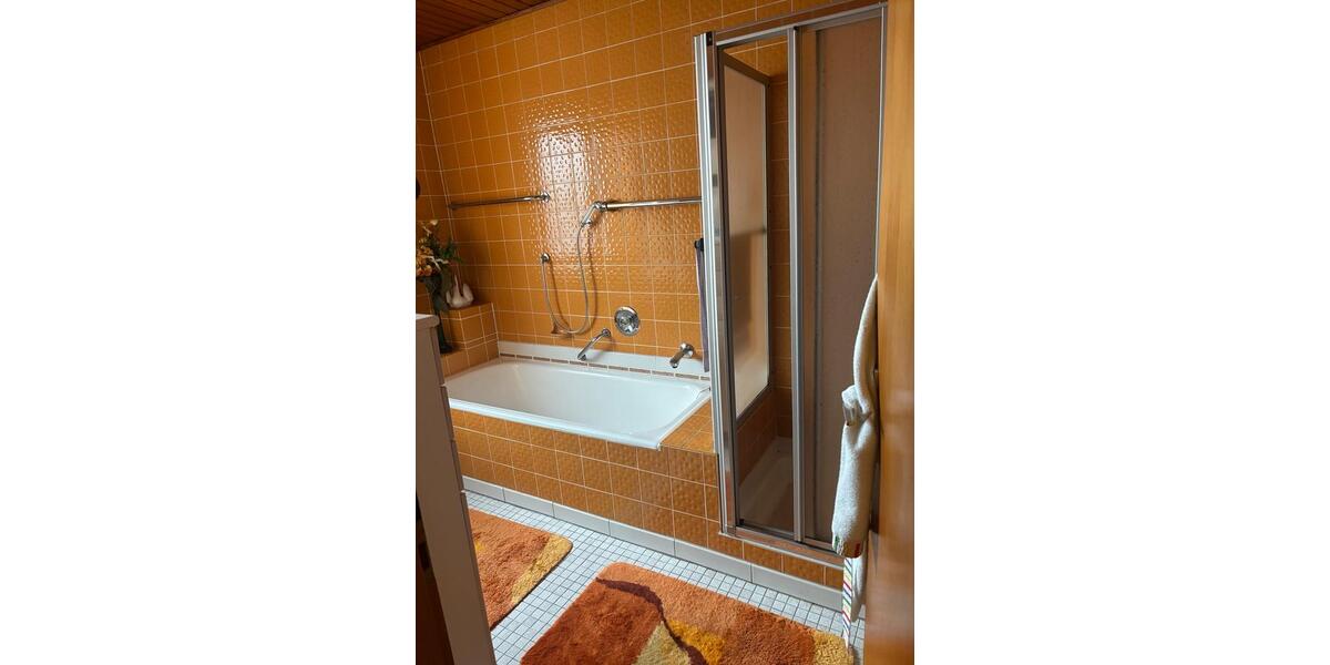 Bungalow Neustadt bei Coburg - 4 Zimmer, 122 m&sup2;, 360.000&euro; | Angebot:27083413