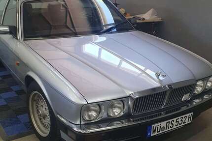 Jaguar XJ40 114.000 km 4.500 &euro; Würzburg 97074