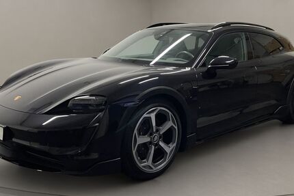 Porsche Taycan 23.865 km 81.500 € Köln 50823