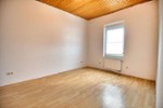 Bezugfsfreie 6 ZKBB mit XL-Panoramaterrasse & Gemeinschaftsgarten Gepflegtes 2FH mit Garage - Etagenwohnung Mannheim Sandhofen | Angebot:26749567