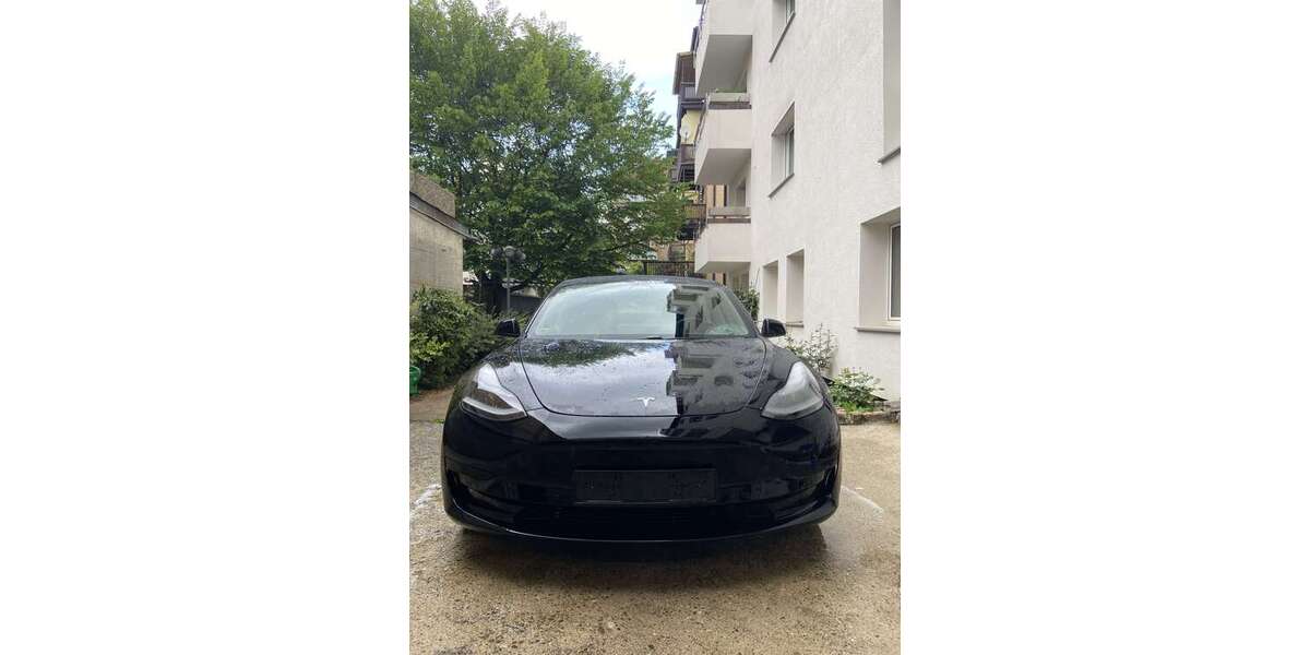 Tesla Model 3 95.000 km 25.999 &euro; Stuttgart, Landeshauptstadt 70180