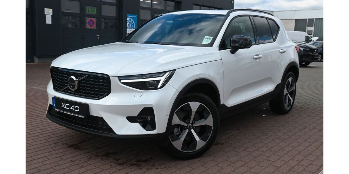Volvo XC40 12.500 km 42.990 &euro; Jüterbog 14913