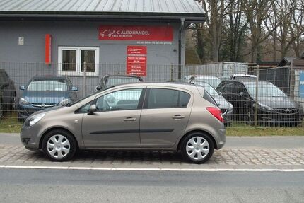 Opel Corsa 55.724 km 7.399 &euro; Loxstedt-Hahnenknoop 27612