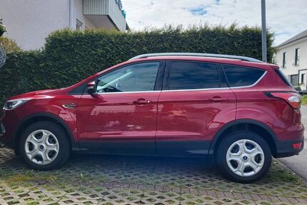 Ford Kuga 53.000 km 18.400 &euro; Buchen 74722