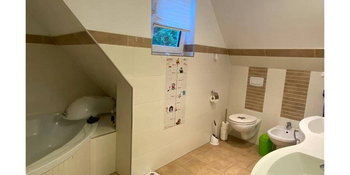 Gewerbeobjekt Schmallenberg Bad Fredeburg - 9 Zimmer, 70 m&sup2;, 299.000&euro; | Angebot:25682614