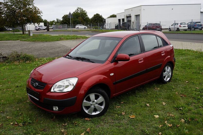 Kia Rio 57.700 km 4.999 € Bitterfeld 06749