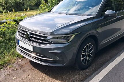 VW Tiguan 53.000 km 23.850 &euro; Wissen 57537