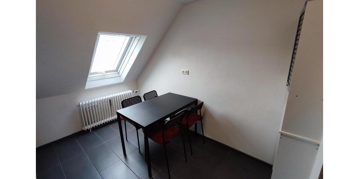 Dachgeschoßwohnung Bamberg Gereuth - 1 Zimmer, 12 m&sup2;, 260&euro; | Angebot:26337854