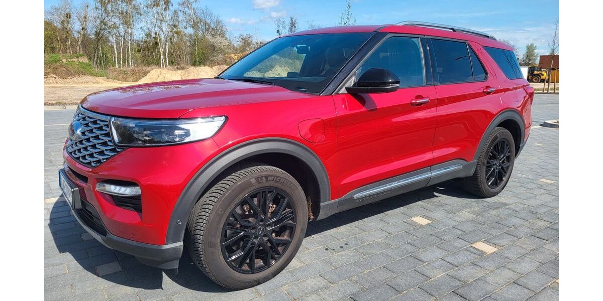 Ford Explorer 99.492 km 37.399 &euro; Berlin 13591