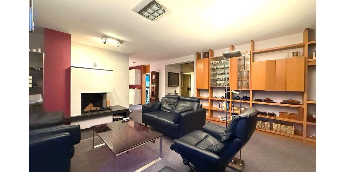 Haus zum Mieten in Homburg 2.200 € 170 m² 7 zimmer