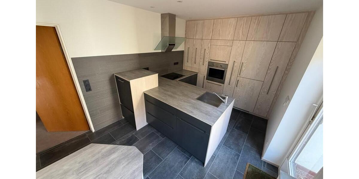 Etagenwohnung Flensburg - 5 Zimmer, 136 m&sup2;, 1.285&euro; | Angebot:25384721