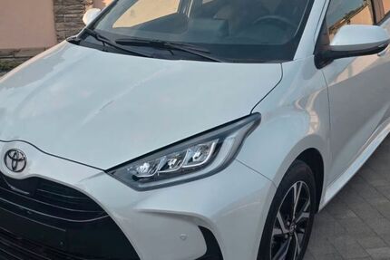 Toyota Yaris 6.591 km 21.990 &euro; Falkensee 14612