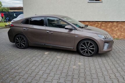 Hyundai IONIQ 105.000 km 14.400 &euro; Leipzig 04316