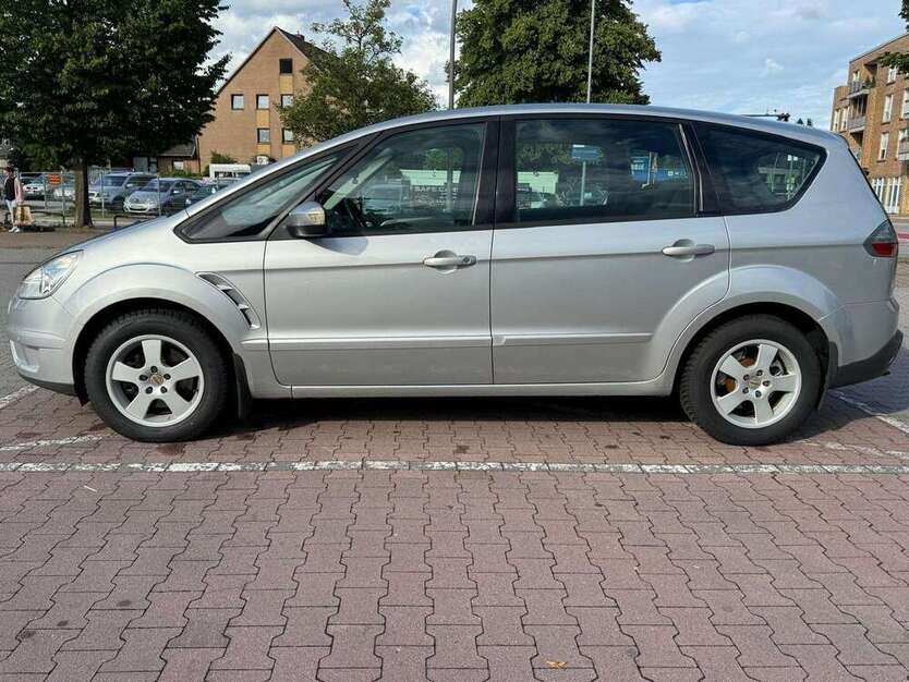 S-Max