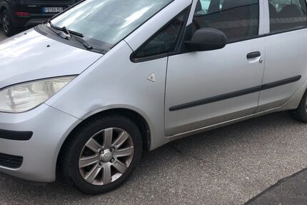 Mitsubishi Colt 161.077 km 999 &euro; Freiburg 79102