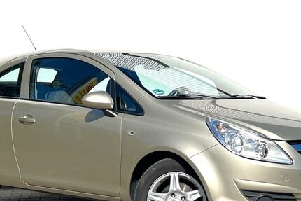Opel Corsa 48.000 km 2.999 &euro; Berlin 12279