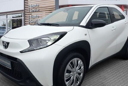 Toyota Aygo (X) 33.997 km 13.920 &euro; Stendal 39576