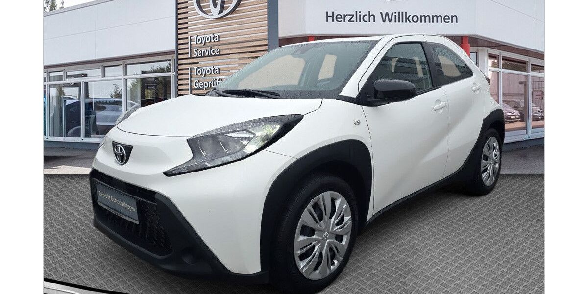 Toyota Aygo (X) 33.997 km 13.920 &euro; Stendal 39576