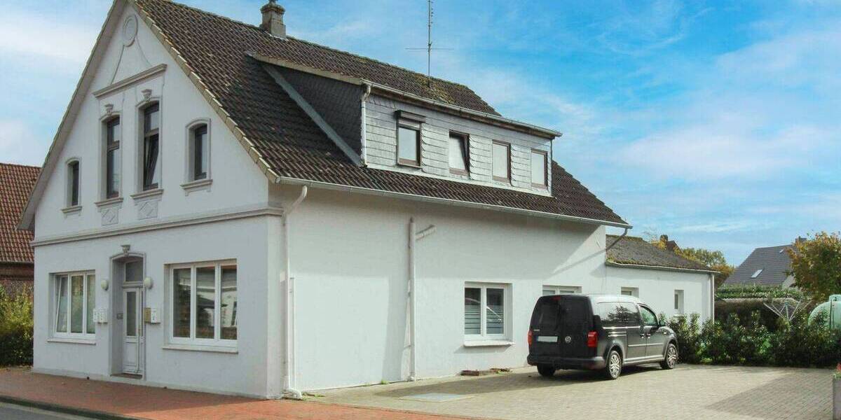 Mehrfamilienhaus, Wohnhaus Zetel - 9 Zimmer, 299.000&euro; | Angebot:26657581