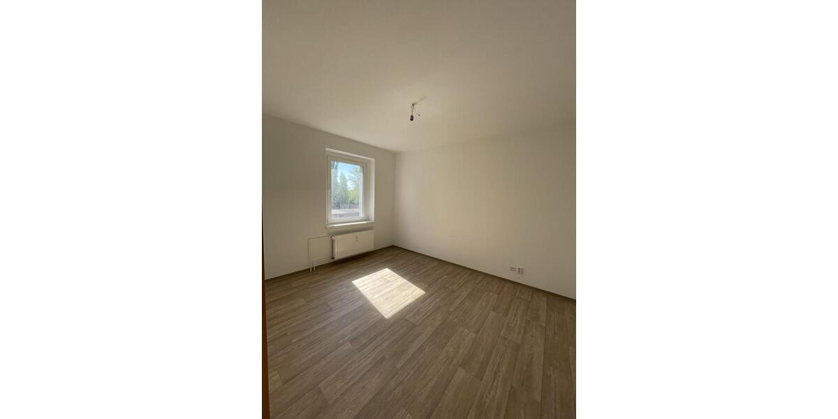 Etagenwohnung Elsteraue - 2 Zimmer, 64 m&sup2;, 425&euro; | Angebot:23726500