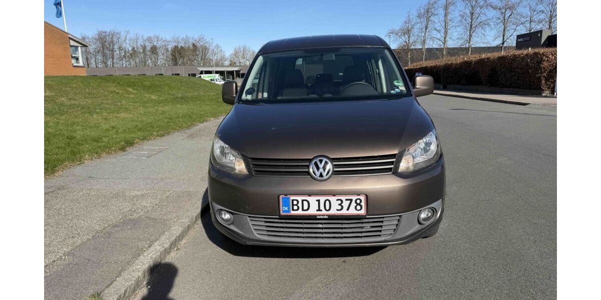VW Caddy 291.000 km 3.999 &euro; Nürnberg 90449