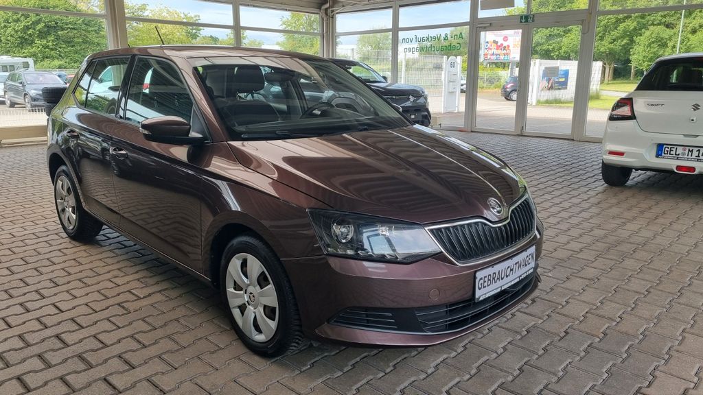 Skoda Fabia 109.000 km 7.450 &euro; Duisburg 47167