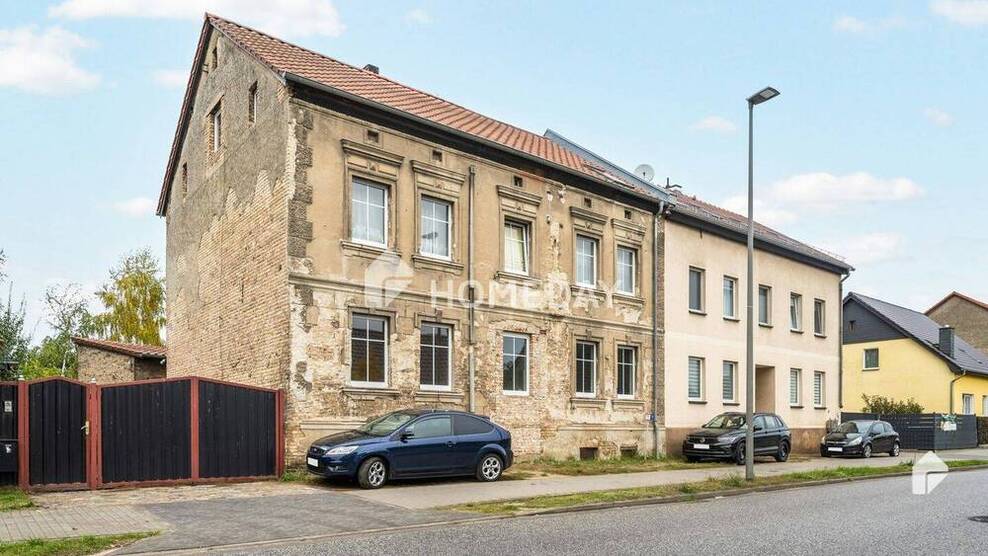 Mehrfamilienhaus mit historischem Charme und Entwicklungspotenzial in ruhiger Lage