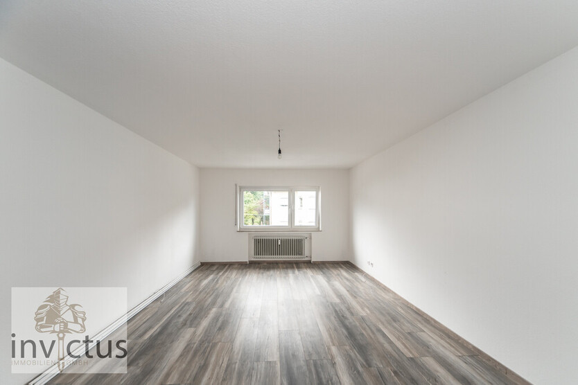 Zentrale Lage, helle Räume, solider Grundriss – attraktive und freie 2-Zimmer-Wohnung in Böckingen. 2 zimmer