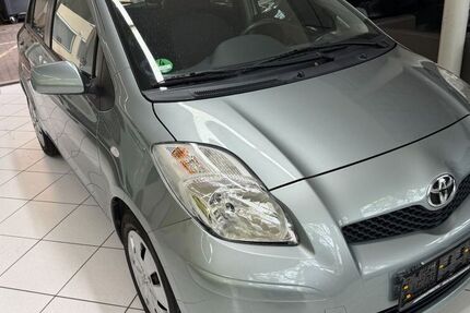 Toyota Yaris 74.900 km 6.888 &euro; NEU ISENBURG 63263