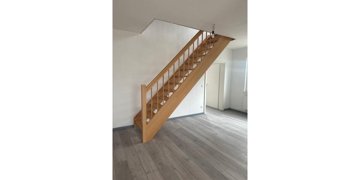 Einfamilienhaus Haldensleben - 5 Zimmer, 150 m&sup2;, 950&euro; | Angebot:25571006