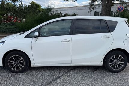 Toyota Verso 142.934 km 10.999 &euro; Barsbüttel 22885